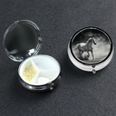 Round Pill Box 3 iecirknis Pill Box Pill Containe Pillbox Case for Travel Small Pill Case White Horse and Asteroid Pill Organizators Vitamīniem Zivju eļļas kaste Papildbaris