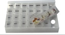 ProMed Unikāls XL Weekly 4 Times Daily 7 Day Pill Zāļu, vitamīnu un piedevu organizators, Pill somiņa ar noņemamiem nodalījumiem Tas ir BPA-free ar pārtikas kategorijas plastmasas.