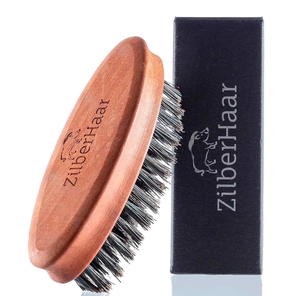 ZilberHaar Pocket Mustache and Beard Brush - Stiff Boar Brilles Maza birste - Perfect Beard Grooming Tool - Relieves bārdas nieze - Īss un vidējs - Ražots Eiropā