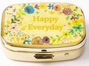 AmyZone Metal Pill organizators Ceļot draudzīgi Portable Compact Pill kaste Cute Pill kaste turēt vitamīnus/Tylenol/Zivju eļļa/Pupplements/Meds/Tablet for Purse/Pocket(Laimīga katru dienu)